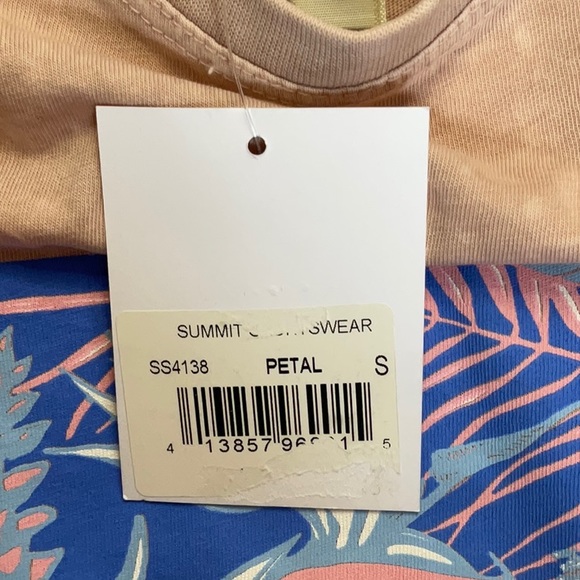 Us Apperal Kansas Shirt. New with Tags. Pink. Size Small In Woman’s. - Picture 4 of 4